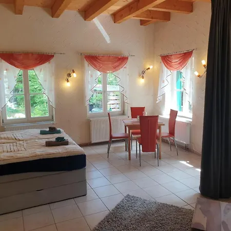 Habicht Villa-paelitzsee *